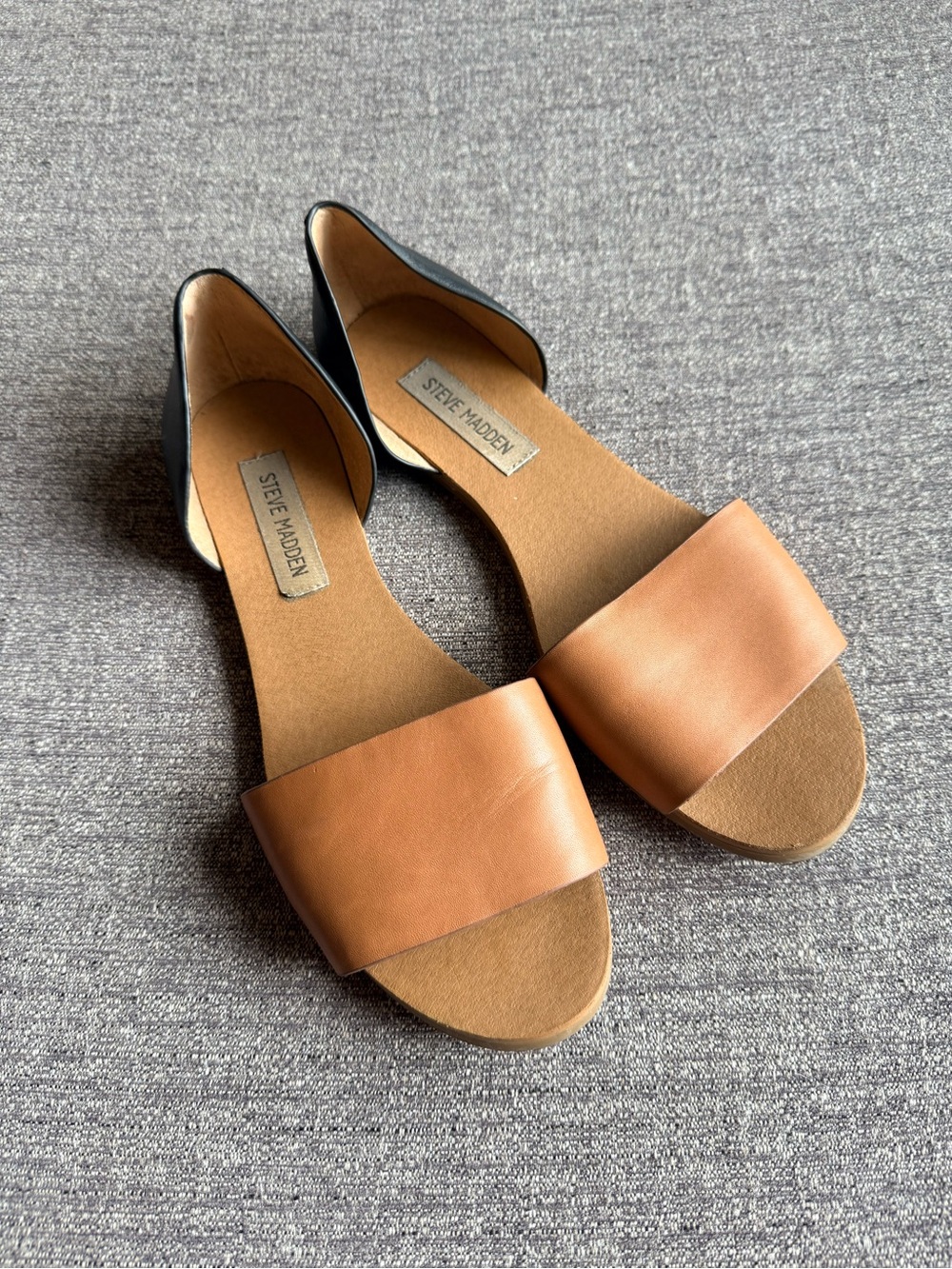 STEVE MADDEN Sidestep Sandal